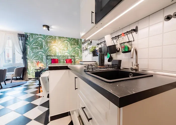 Little Flora-lane In Rovinjs Old Town Rovigno