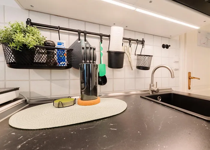 Little Flora-lane In Rovinjs Old Town * Rovigno